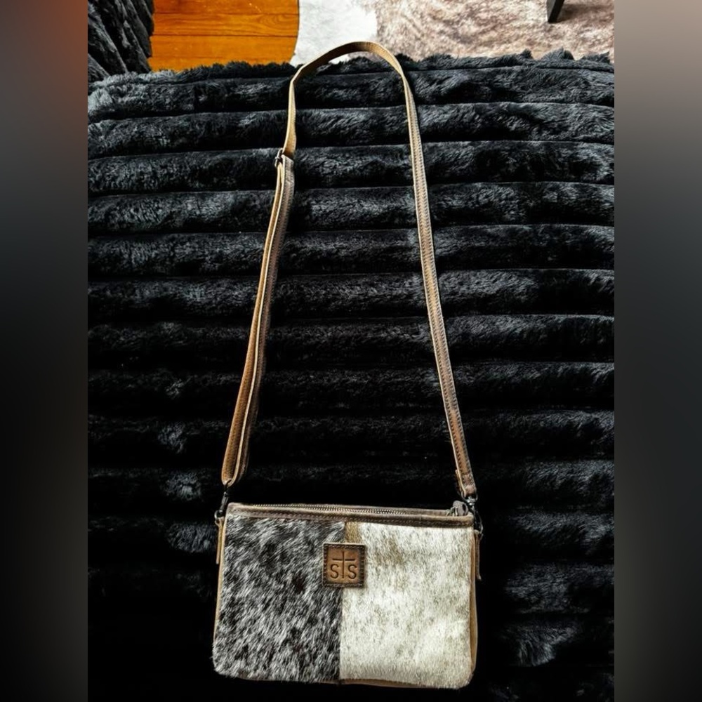 STS Cowhide Crossbody Purse